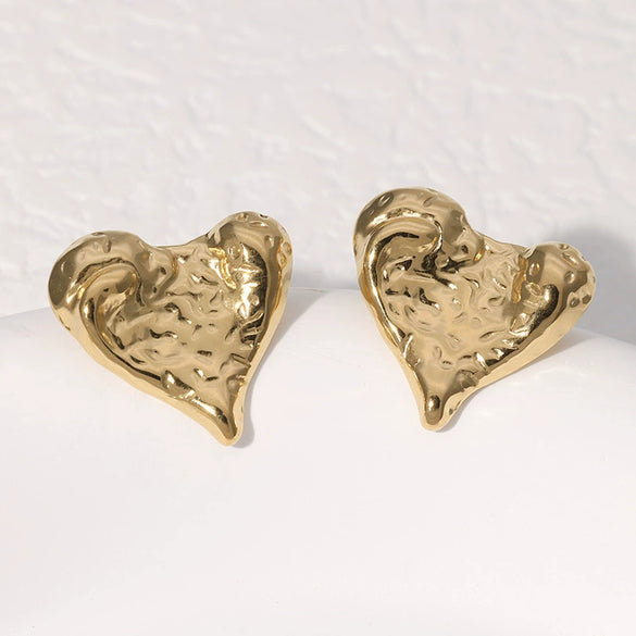 Wholesale Heartd Titanium Steel And Stainless Steel Stud Earrings For Women With Electroplating Design
