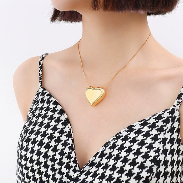 Wholesale Heart Shaped 316L Stainless Steel Clavicle Chain Necklace For Women With Electroplating And Geometric Design
