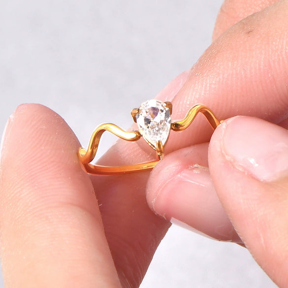 Wholesale Heartshaped Geometric Colored Diamond Ring Titanium Steel Electroplating Jewelry For Women