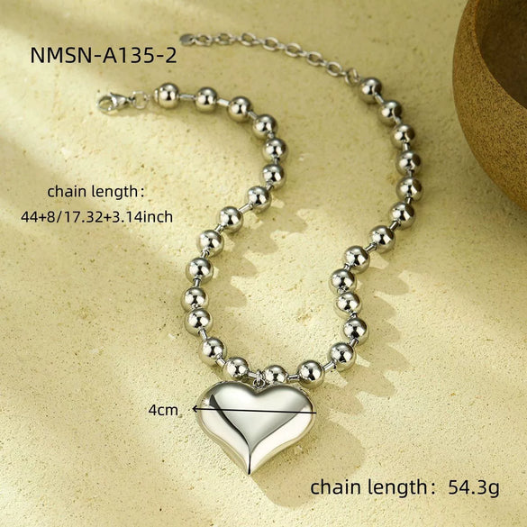 Wholesale Heartshaped Geometric Stainless Steel Fashion Simple Clavicle Necklace For Women With Electroplating