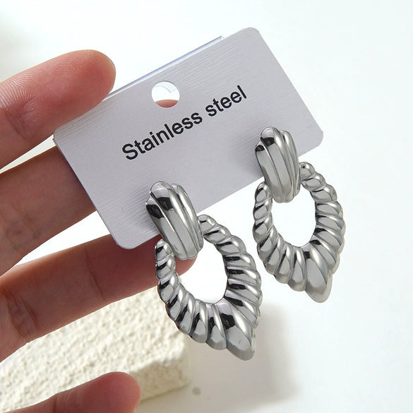 Wholesale Heartshaped Geometric Stainless Steel Stamped Earrings For Women