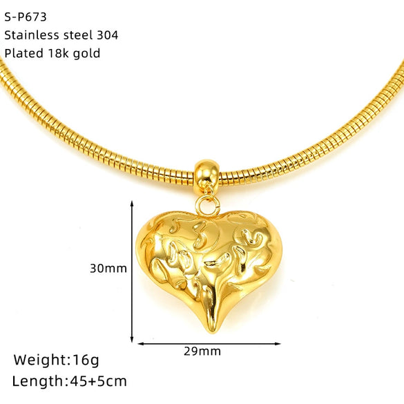 Wholesale Heartshaped Hollow Goldplated Titanium Steel Pendant Necklace For Women