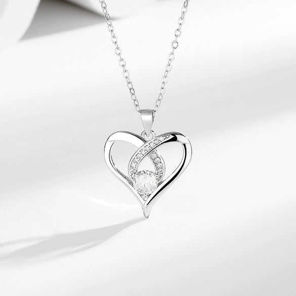 Wholesale Heartshaped Necklace S925 Sterling Silver Light Luxury Style