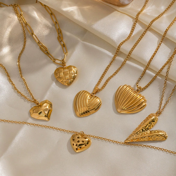 Wholesale Heartshaped Pendant Necklace For Women Stainless Steel 18K Real Gold Plated With Pvd Furnace Vacuum Real Gold Plating