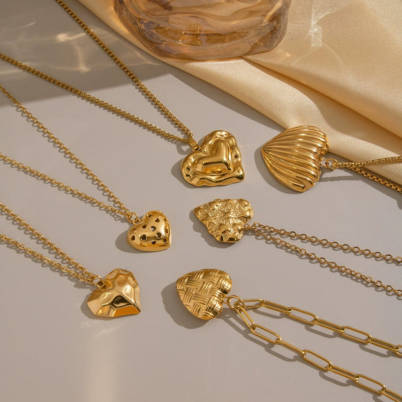 Wholesale Heartshaped Pendant Necklace For Women Stainless Steel 18K Real Gold Plated With Pvd Furnace Vacuum Real Gold Plating