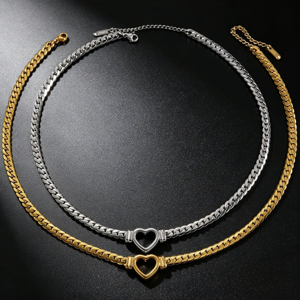 Wholesale Heartshaped Real Gold Plated Snake Bone Chain Necklace For Women Light Luxury Casual Style