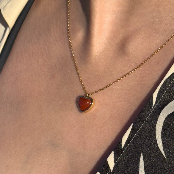 Wholesale Heartshaped Red Agate Pendant Necklace And Earrings In Titanium Steel Electroplated 18K Gold