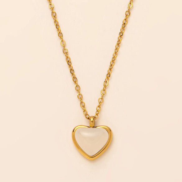 Wholesale Heartshaped Red Agate Pendant Necklace And Earrings In Titanium Steel Electroplated 18K Gold