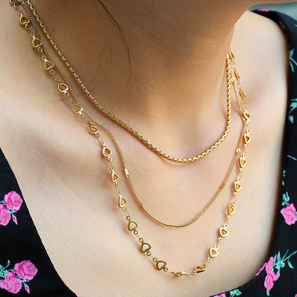 Wholesale Heartshaped Titanium Steel And Stainless Steel Stacking Necklace For Women With Electroplating