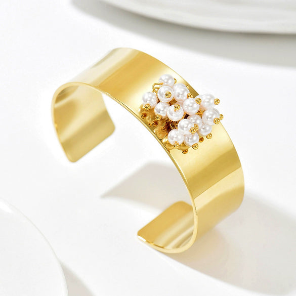 Wholesale Heavyduty Pearlembellished Geometric Exaggerated Electroplated Stainless Steel Bracelet For Women