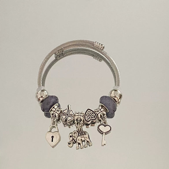 Wholesale High End Elephant Pendant Bracelet With Electroplating Stainless Steel Material