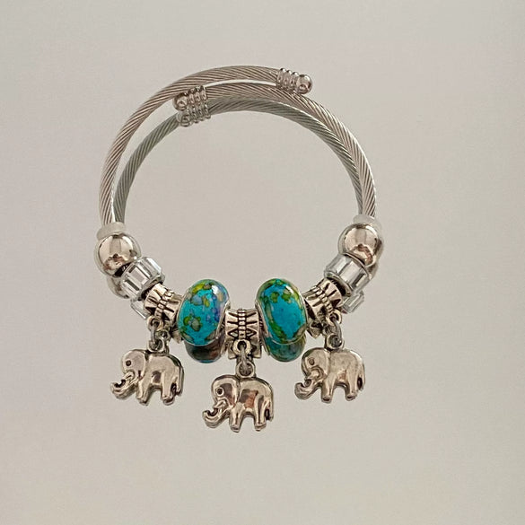Wholesale High End Elephant Pendant Bracelet With Electroplating Stainless Steel Material