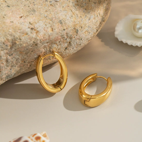 Wholesale High End Light Luxury Simple Trend Girls Titanium Steel U Shaped Earrings With Pvd Vacuum Real Gold Electroplating