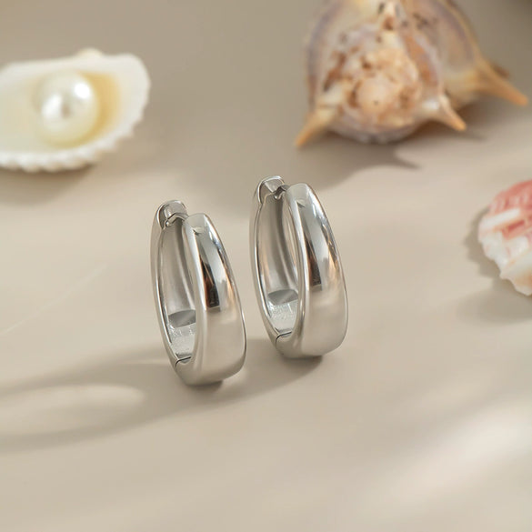 Wholesale High End Light Luxury Simple Trend Girls Titanium Steel U Shaped Earrings With Pvd Vacuum Real Gold Electroplating