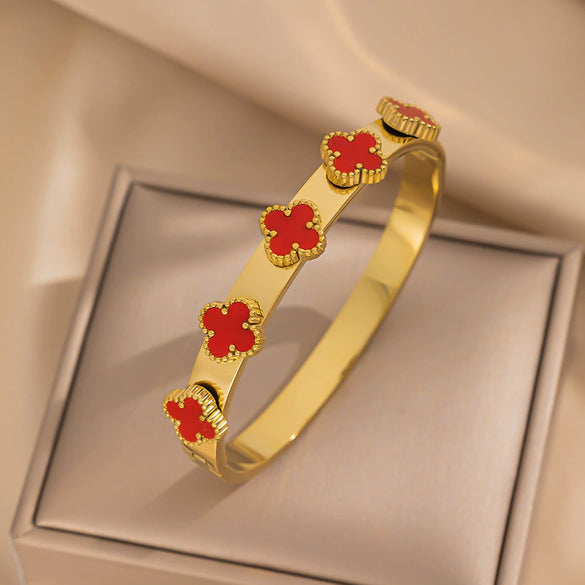 Wholesale High Quality Stainless Steel Fourleaf Clover Women's Bracelet With Goldplated Electroplating Treatment