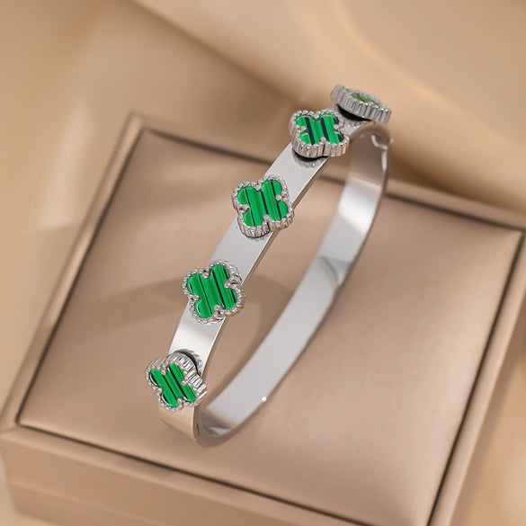 Wholesale High Quality Stainless Steel Fourleaf Clover Women's Bracelet With Goldplated Electroplating Treatment