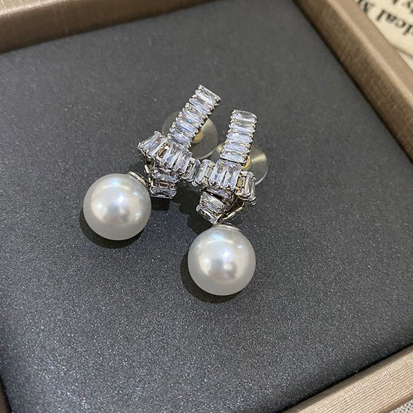 Wholesale Highend Feel Geometric Pearl Zircon Earrings With Electroplating