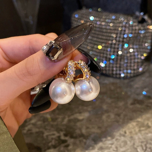Wholesale Highend Feel Geometric Pearl Zircon Earrings With Electroplating