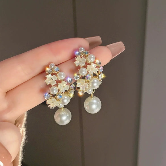 Wholesale Highend Feel Geometric Pearl Zircon Earrings With Electroplating