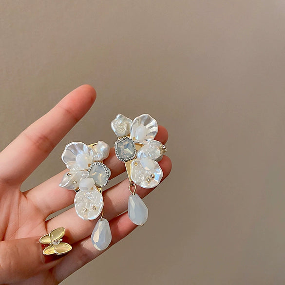 Wholesale Highend Feel Geometric Pearl Zircon Earrings With Electroplating