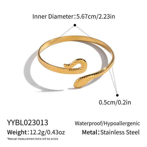 Wholesale Highend Ins Style Textured Snake Stainless Steel Women's Bracelet With Pvd Furnace Vacuum Real Gold Plating