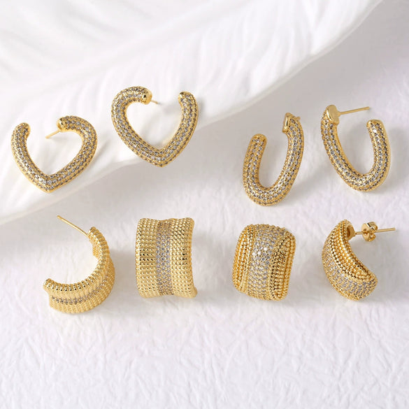 Wholesale Highend Micropaved Zircon Heart Shaped Copper Earrings With 18K Gold Plated Electroplating For Unisex