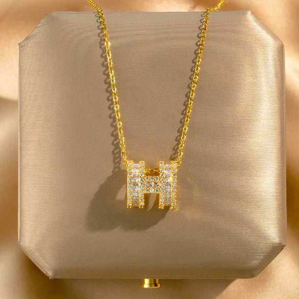 Wholesale Highgrade Titanium Steel Female Necklace With Diamond Inlaid Letter H Pendant And Cross Chain