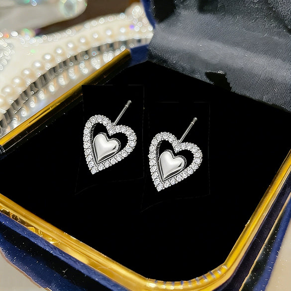 Wholesale Highquality Diamondstudded Hollow Heartshaped Brass And Copper Earrings For Women