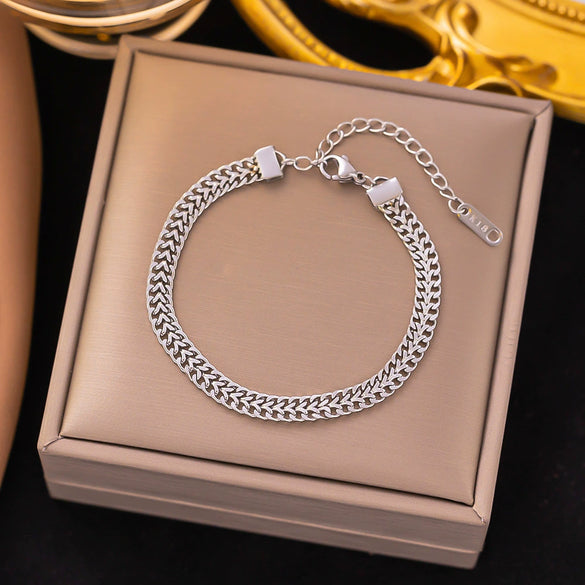 Wholesale Hip Hop Style Geometric Double Layer Retro Exaggerated 18K Gold Plated Titanium Steel Necklace Chain For Women