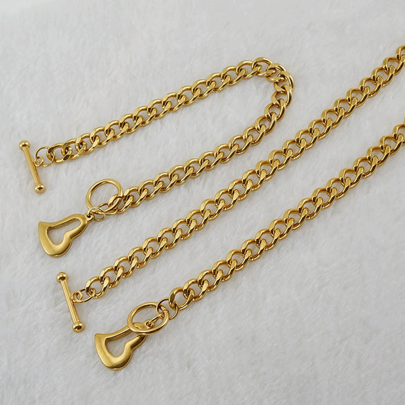 Wholesale Hiphop Stainless Steel And Titanium Steel Heart Pendant Necklace And Bracelet With Electroplating Cuban Chain And Ot Buckle For Women