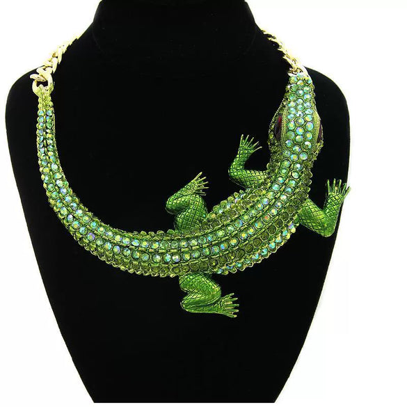 Wholesale Hiphop Style Alloy Diamond Animals Zodiac Star Crocodile Shape Women's Clavicle Chain Necklace