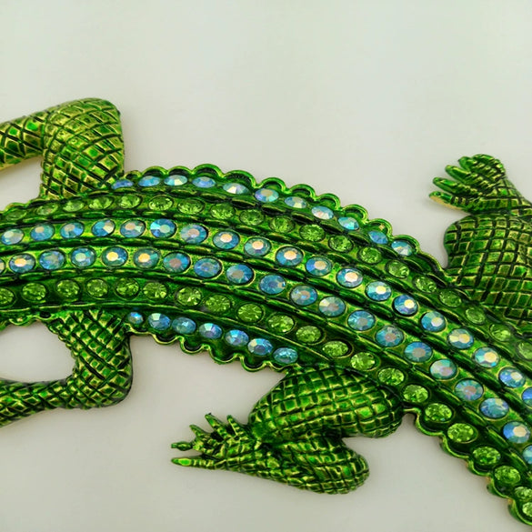 Wholesale Hiphop Style Alloy Diamond Animals Zodiac Star Crocodile Shape Women's Clavicle Chain Necklace