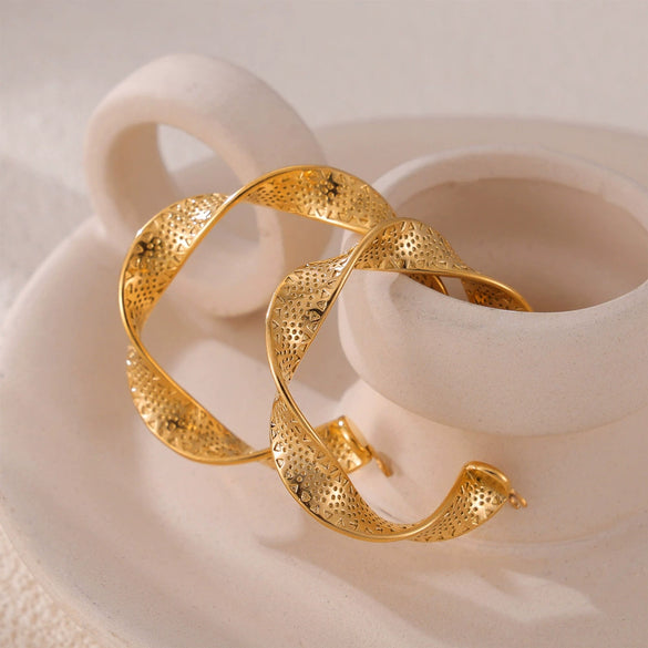 Wholesale Hiphop Style Simple Niche Texture 316L Stainless Steel Goldplated Geometric Earrings With Ribbon Twist Design