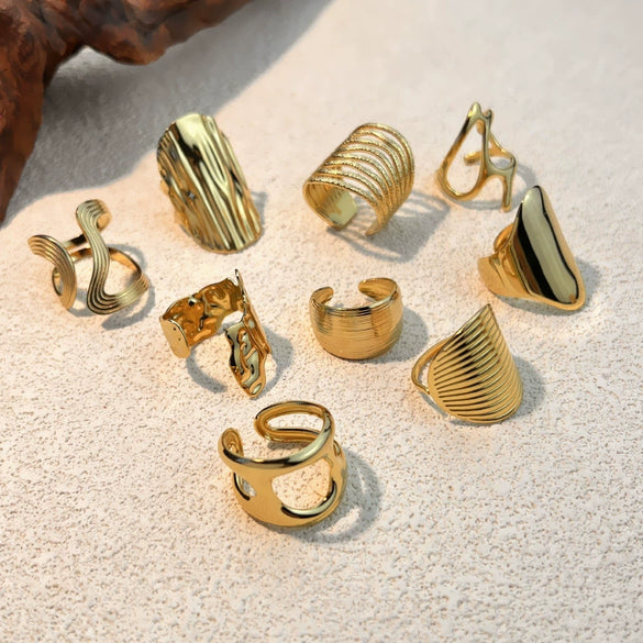 Wholesale Hollow Stainless Steel Ring With Heart Shape Minimalist Style Electroplating Processing For Women