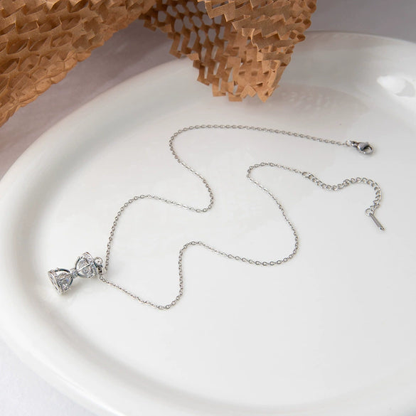 Wholesale Hourglass Zircon Titanium Steel Necklace With Fashionable Elegant Design 18K Gold Plated Electroplated Clavicle Chain