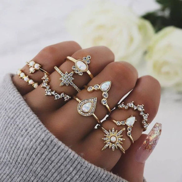 Wholesale Imitation Opal Style Ring Set With Crown Pattern Alloy Rings Electroplated 10Piece Set For Women