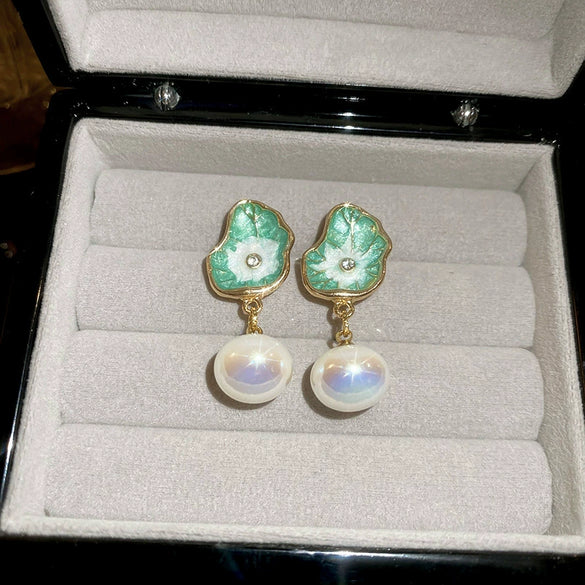 Wholesale Imitation Pearl Drop Shape Earrings French Retro Style Set With Pearls For Women