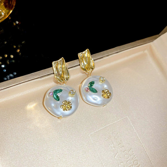 Wholesale Imitation Pearl Drop Shape Earrings French Retro Style Set With Pearls For Women