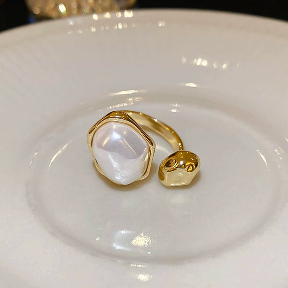 Wholesale Imitation Pearl Geometric Open Ring With Gold Plating For Women In Light Luxury Style