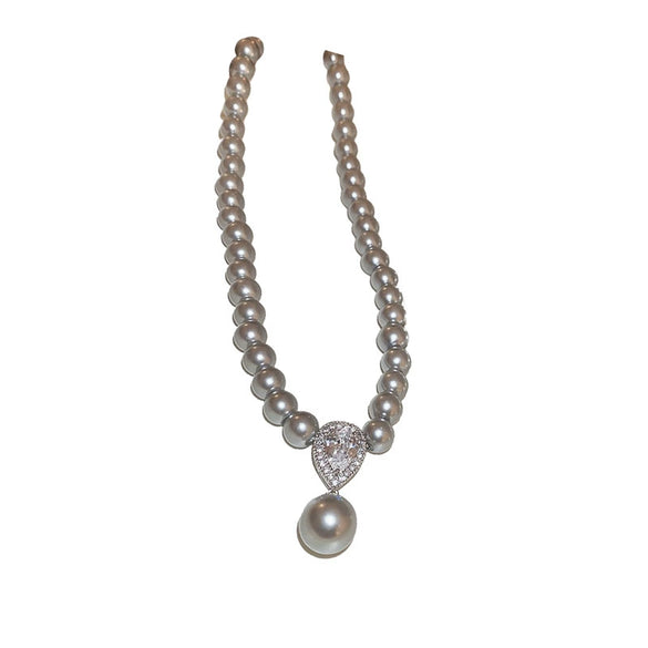 Wholesale Imitation Pearl Geometric Water Drop Pendant Handmade Necklace For Women Elegant Light Luxury Jewelry