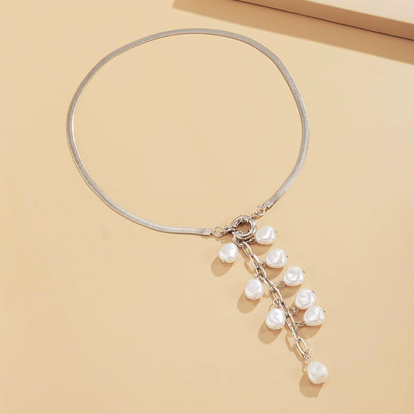 Wholesale Imitation Pearl Snake Bone Chain Geometric Baroque Court Style Tassel Necklace With Electroplating Treatment For Women