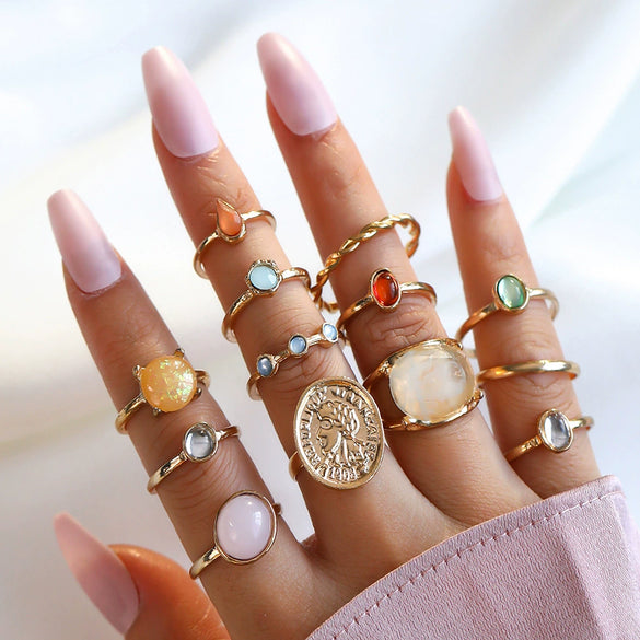 Wholesale Inlaid Diamond Embossed Portrait Ring Set For Women Alloy Heart And Geometric Pattern Cold Style Baroque Retro Jelly Color Electroplated