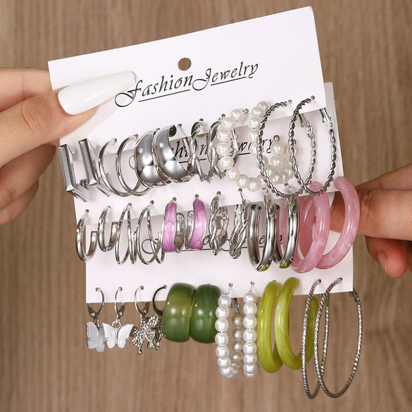 Wholesale Inlaid Pearl Ladies Earrings Set Alloy Geometric Electroplated Retro Style