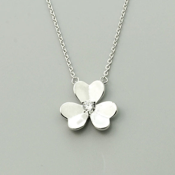 Wholesale Inlaid Zircon Clover Heart Shaped Stainless Steel Necklace With Snake Bone Chain And Electroplating Treatment