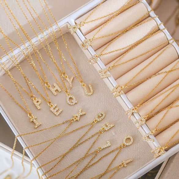 Wholesale Inlaid Zircon Golden Square Letter Necklace For Women Made Of Titanium Steel And Copper With Electroplating O Chain