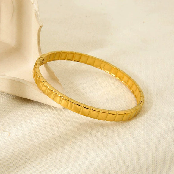 Wholesale Ins Geometric Square Stainless Steel 18K Gold Plated Clasp Bracelet Jewelry Accessories For Women