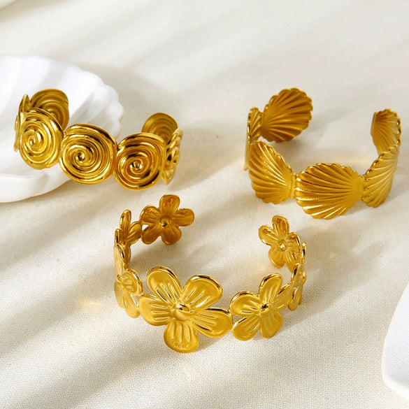 Wholesale Ins Style Floral Shell Spiral Splicing 18K Gold Plated Stainless Steel Open Bracelet For Women