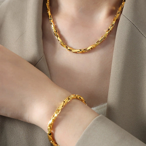 Wholesale Ins Style Geometric Braided Chain Design Copper And Titanium Steel Goldplated Jewelry Set For Unisex