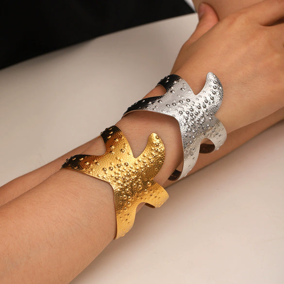 Wholesale Ins Style Hammer Pattern Starfish Stainless Steel Goldplated Bracelet