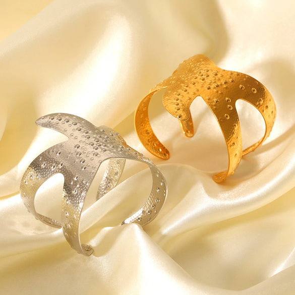 Wholesale Ins Style Hammer Pattern Starfish Stainless Steel Goldplated Bracelet
